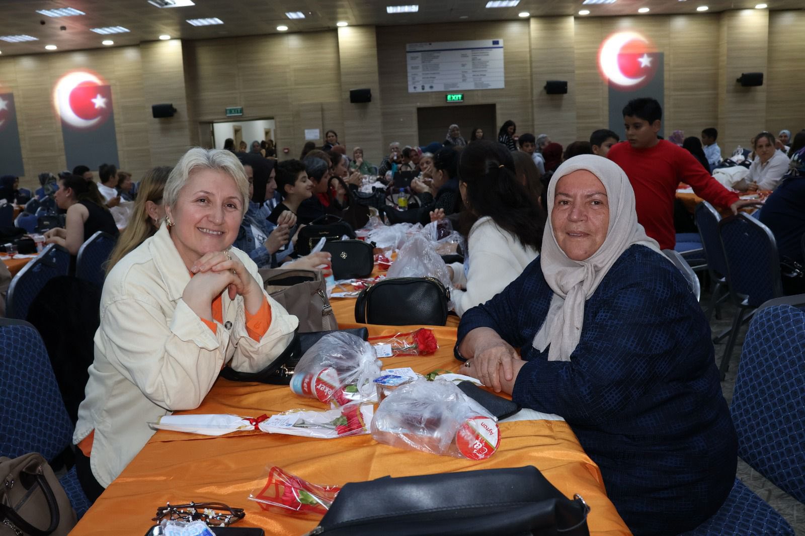 ANNELER GÜNÜ ETKİNLİĞİ COŞKUYLA KUTLANDI - Görsel 2