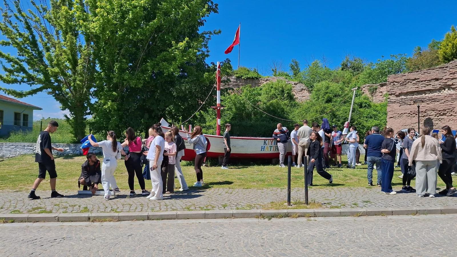 Eko yürüyüş Topolovgrad ve Büyükkarıştaran çocuklarını sevindirdi  /  Еко разходка зарадва децата на Тополовград и Буюккаръщъран - Görsel 17