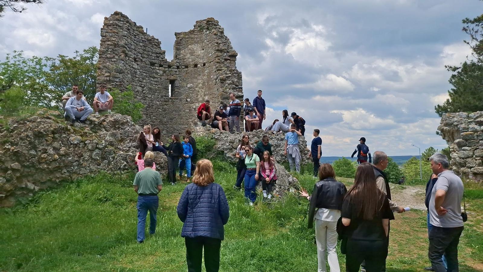 Eko yürüyüş Topolovgrad ve Büyükkarıştaran çocuklarını sevindirdi  /  Еко разходка зарадва децата на Тополовград и Буюккаръщъран - Görsel 34