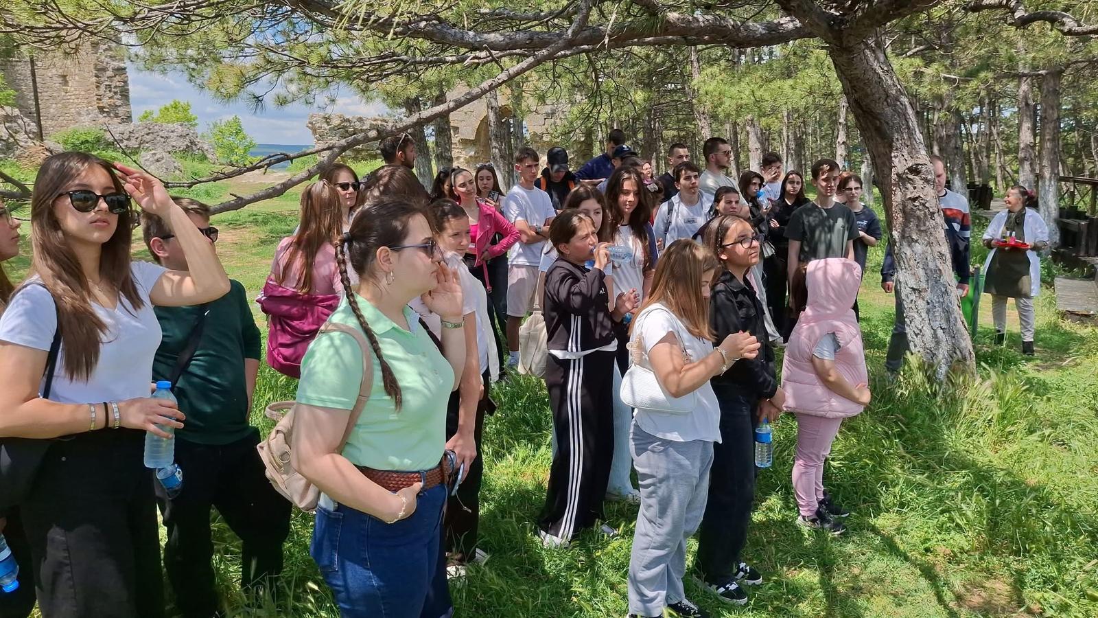 Eko yürüyüş Topolovgrad ve Büyükkarıştaran çocuklarını sevindirdi  /  Еко разходка зарадва децата на Тополовград и Буюккаръщъран - Görsel 4