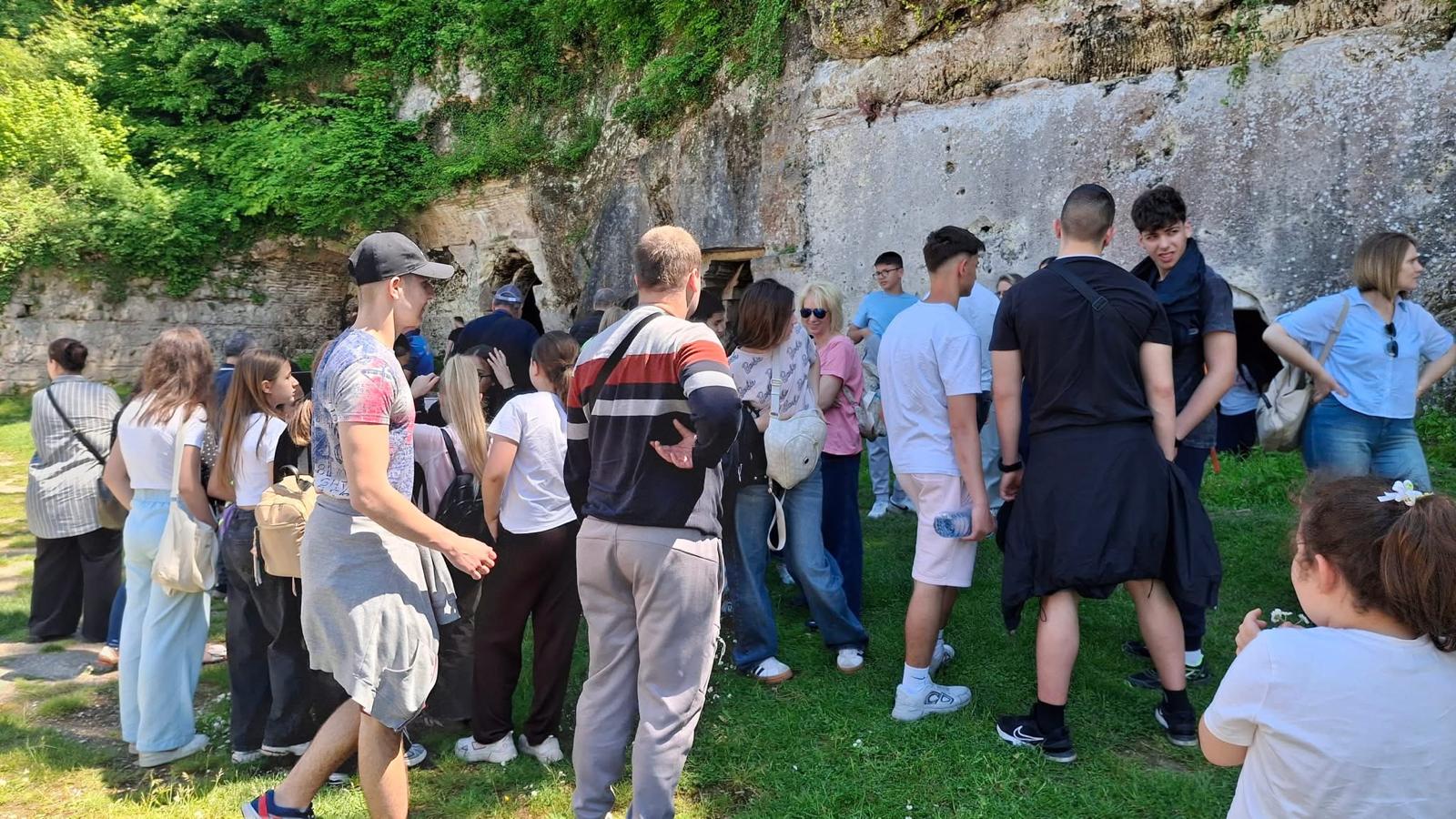 Eko yürüyüş Topolovgrad ve Büyükkarıştaran çocuklarını sevindirdi  /  Еко разходка зарадва децата на Тополовград и Буюккаръщъран - Görsel 39