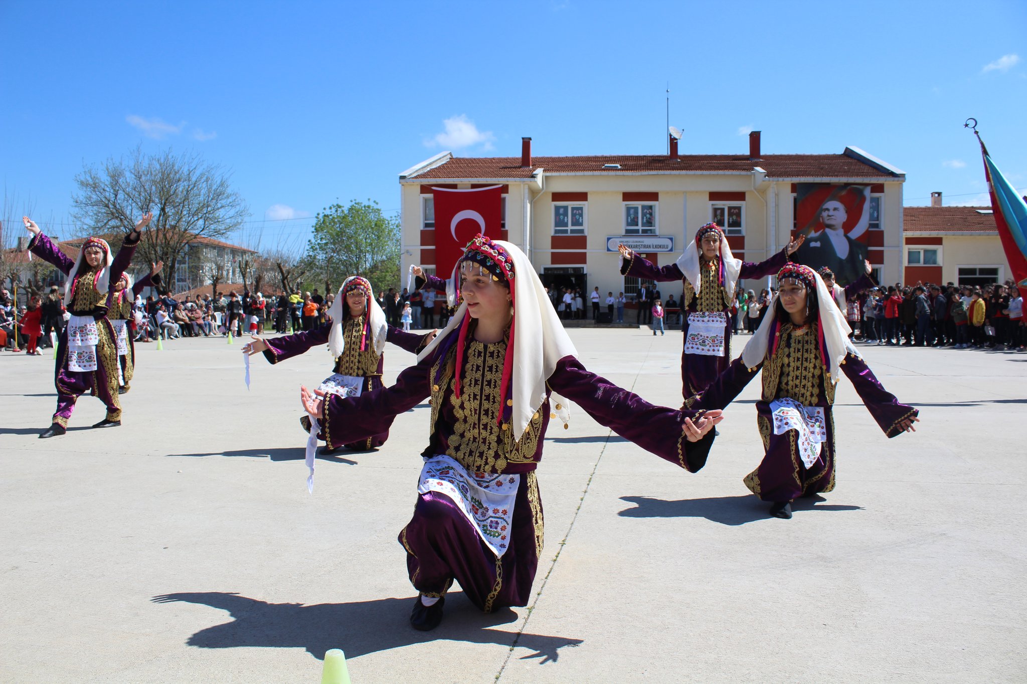 23 Nisan Ulusal Egemenlik ve Çocuk Bayramı